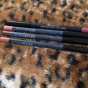 Bundle of Lip Liners - Fiona Styles & BH Cosmetics